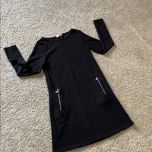 GAP black dress - Picture 2 of 4